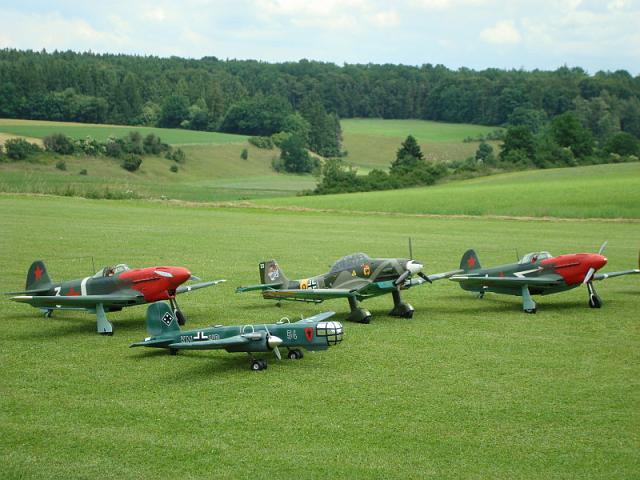 warbirdtreffen-yak (00).jpg